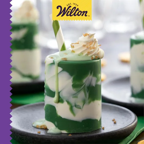 Vista 5 de Azúcar perlada para decoración de alimentos de Wilton, 5-1/4 onzas, Dorado