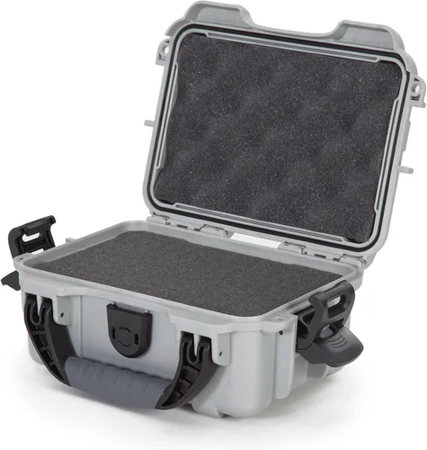 Vista 13 de NANUK 903 - Funda rígida impermeable pequeña con inserto de espuma, 9.1 x 6.8 x 3.8 pulgadas, color negro