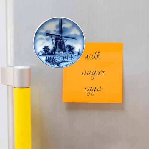 Vista 3 de Essence of Europe Gifts Delft Blue Windmill Cocina Imán Placa de cerámica