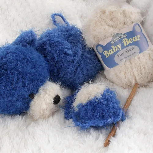 Vista 4 de JubileeYarn - Ovillo de lana de oso de bebé, piel de poliéster, 3.53 onzas/madeja, color blanco, 2 madejas