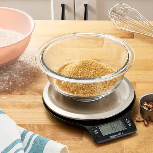 Vista 5 de Amazon Basics Báscula digital de cocina con pantalla LCD, función de tara, múltiples unidades, pesa hasta 11 libras, baterías incluidas, negro
