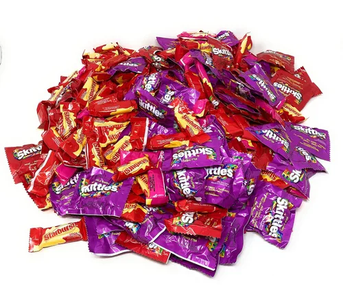 Vista 5 de Surtido a granel de 65 libras Starbursts FaveReds and Originals Skittles Original y Wild Berry Candy regalos de vacaciones dulces envueltos