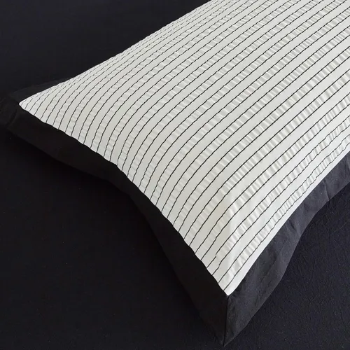 Vista 4 de SUSYBAO Juego de funda de edredón a rayas blancas y negras tamaño Queen, 100% algodón, 3 piezas, 1 funda de edredón de sirsaca blanca con lazos