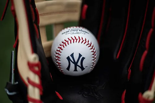 Vista 6 de Pelota de baseball con logos de equipos de la MLB