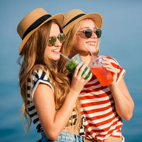 Vista 6 de Eupako Vasos de plástico de 24 onzas con tapas, transparentes desechables para llevar con tapas para café helado, bebidas frías, batidos, Bubble