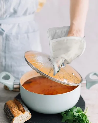 Vista 4 de Flower Leaves 2Pcs Pot Holders for Kitchen, Non Slip & Heat Insulation Terry Cloth Potholder Set with Pocket, Thick Hot Pad Oven Mitts Trivet