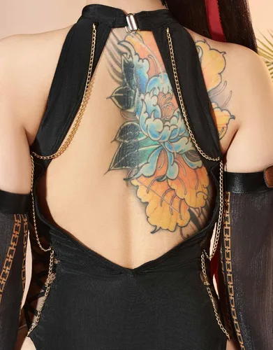 Vista 5 de haikyuu Traje de baño de una pieza para mujer, traje de baño cruzado sin espalda, estilo gótico