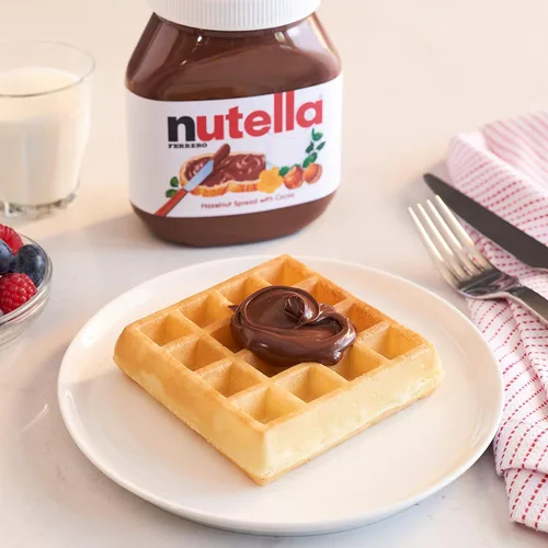 Vista 7 de Nutella Crema de chocolate y avellanas, cobertura perfecta para panqueques, 1.65 libras (paquete de 12)