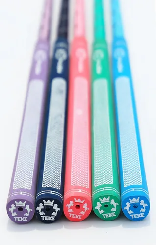 Vista 3 de T TEKE 26" TWINKLE Ecuestre Whips, Cultivo de equitación con mango de golf, eje reflejo y slapper de cuero genuino de cola de pez