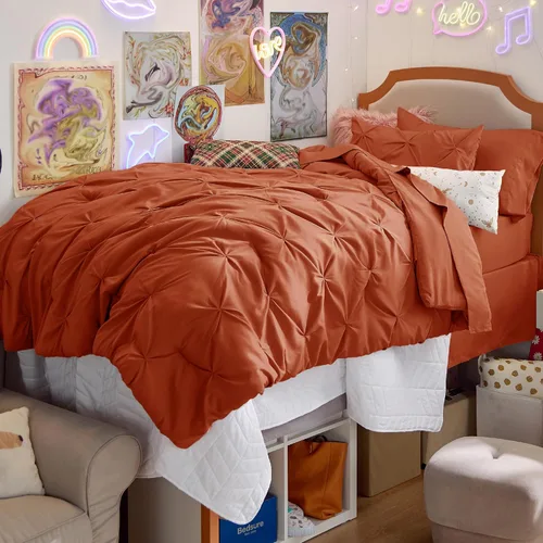Vista 79 de Bedsure Juego de edredón tamaño individual XL, juego de ropa de cama extra largo de 5 piezas, cama plisada rosa en una bolsa con edredón, sábanas