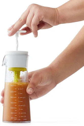 Vista 5 de Chef'n 104-759-258 Emulstir Mezclador de aderezo para ensalada, tamaño único, plástico, rúcula/merengue