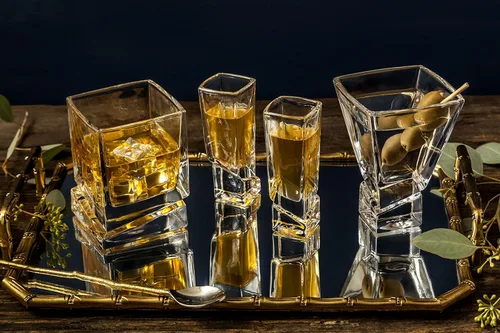 Vista 5 de JoyJolt Carre - Juego de vasos de cóctel de 2 piezas, vasos de Martini de 8 onzas