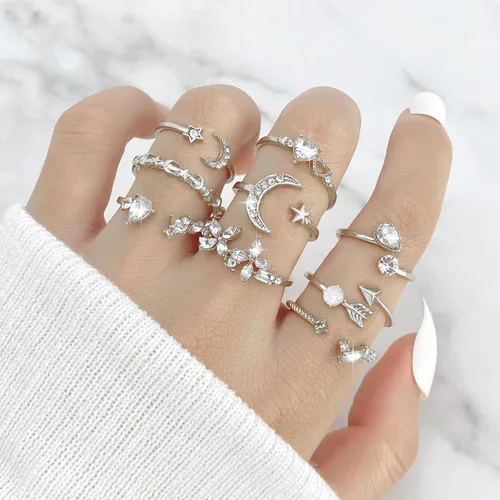 Vista 2 de Anillos Apilables de Oro para Mujeres Rellenos de Medias Navideñas para Adolescentes Conjunto de Anillos de Hoja de Perla Circonita Cúbica Corazón