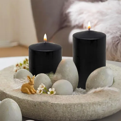 Vista 7 de Hyoola Velas de pilar negras de 2 x 3 pulgadas, paquete de 4 velas de pilar sin perfume, hechas en Europa