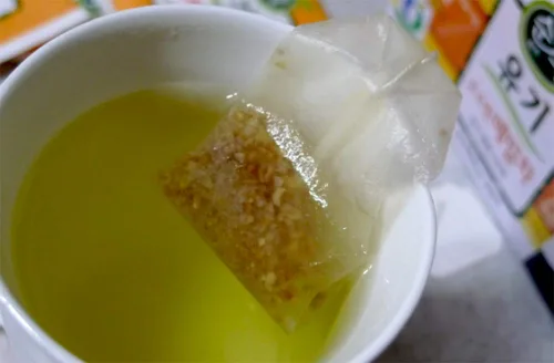 Vista 3 de Té orgánico 100% natural 0.02 oz x 40 T/Bolsas de té (té de trigo sarraceno)