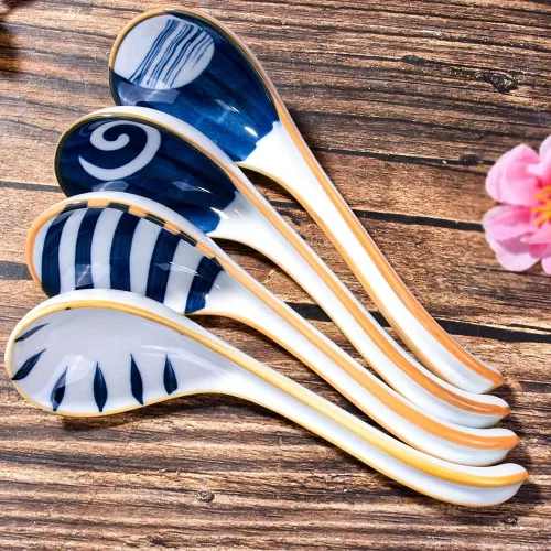 Vista 3 de Juego de 4 cucharas de sopa de cerámica asiática de porcelana de mango largo japonesas para fideos Pho Wonton Dumpling Rice