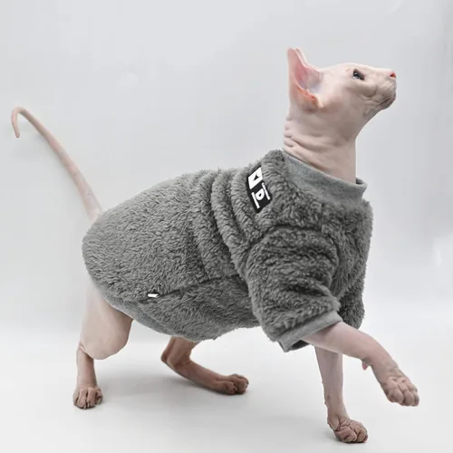 Vista 4 de Suéter cálido para mascotas Sphynx Ropa de gato suave de moda Ropa de gato cómoda engrosada invierno esfinge ropa de gato sin pelo (XS)