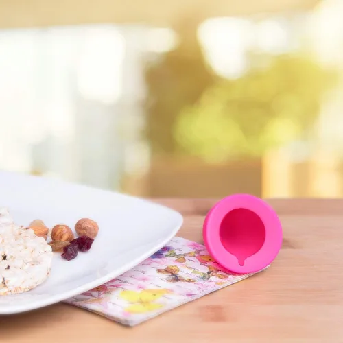 Vista 8 de Copa menstrual Lily Cup de Intimina, talla B, Rosado, 1, 1