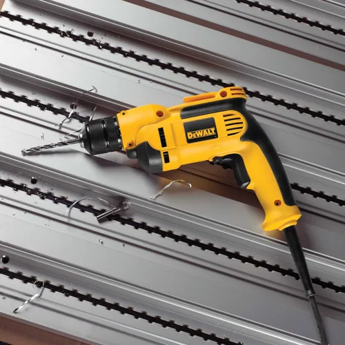 Vista 4 de DeWalt DWD112 - Taladro con empuñadura de pistola VSR, 3/8 pulgada, 8.0 Amp, con portabrocas sin llave, completamente de metal