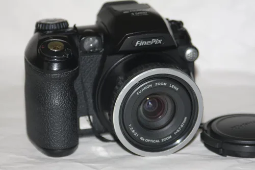 Vista 2 de FujiFilm FinePix S5000 Cámara digital de 3.1MP con zoom óptico de 10x (descontinuada por el fabricante)
