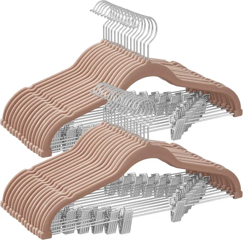 Vista 11 de SONGMICS Paquete de 20 perchas para pantalones, perchas de terciopelo de 16.7 pulgadas de largo con clips ajustables, perchas resistentes