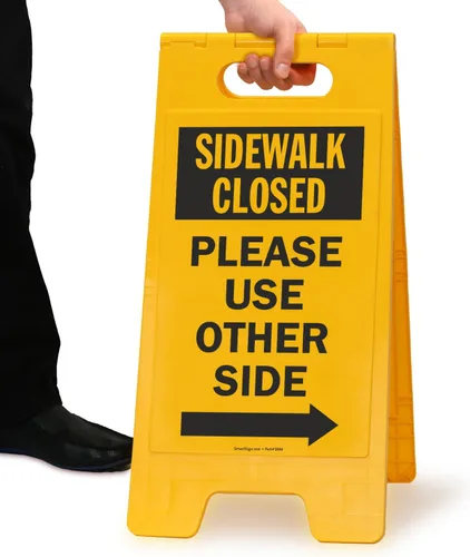 Vista 7 de SmartSign Letrero plegable de dos caras con texto en inglés "Sidewalk Closed - Please Use Other Side with Right Arrow", de 25 x 12 pulgadas