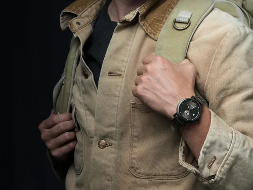 Vista 5 de Jord Relojes de pulsera de madera para hombre, serie Hyde, correa de reloj de madera, bisel de madera, movimiento de cuarzo analógico, incluye caja