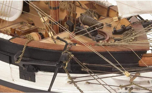 Vista 3 de Occre 12005 HMS Beagle Kit de modelado detallado a escala