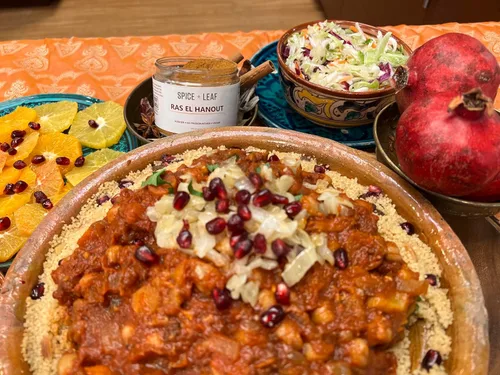 Vista 2 de Ras El Hanout de Spice + Leaf - Mezcla de especias marroquíes prémium Vegana, Kosher, sin sal y sin conservantes