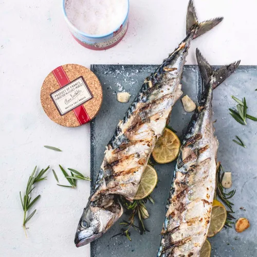 Vista 8 de Le Saunier De Camargue Fleur De Sel Sal marina (tina de plástico), 35.2 onzas