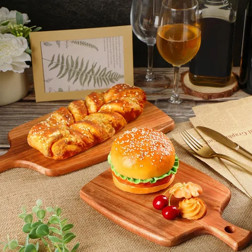 Vista 2 de Kathfly 3 tablas de cortar de madera de acacia con mango láser de madera para servir charcutería para verduras, carne, pizza, queso, pan de frutas