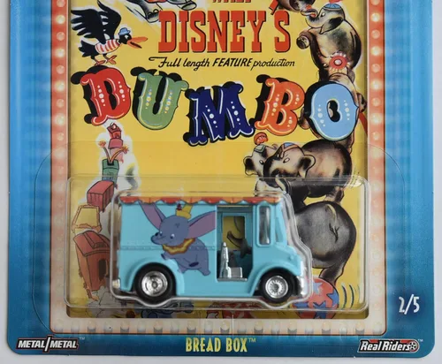 Vista 2 de Hot Wheels Disney Premium Dumbo, caja de pan azul 2/5
