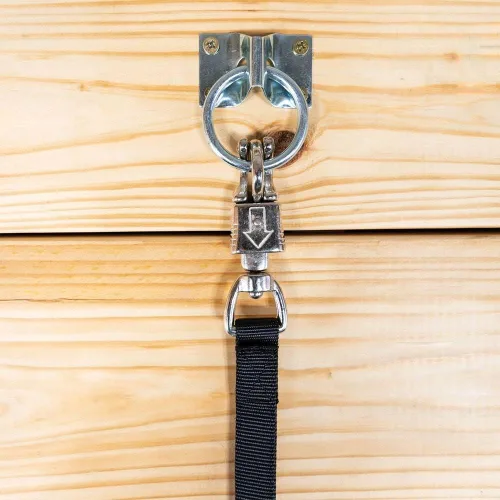 Vista 4 de Dura-Tech Corbata cruzada de nailon ajustable de doble capa, máxima seguridad y portabilidad para caballos, longitud extensible de 24 a 96 pulgadas