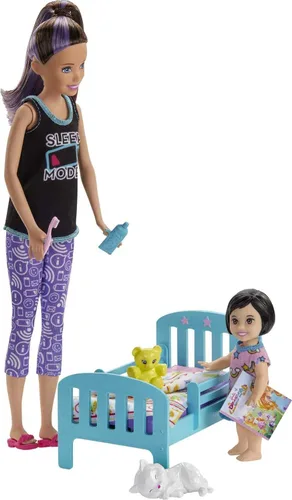 Vista 7 de Muñecas y juego de Barbie Skipper Babysitters Inc, guardería para tomar la siesta y cuidar, muñeca Skipper, muñeca bebé, cuna y más de 10