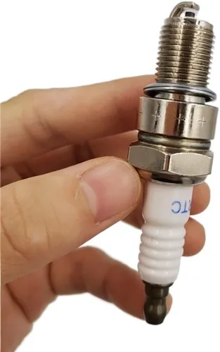 Vista 2 de [Piezas para drones] Accesorios de dron de protección vegetal para generador DJI T30 Bujía [fácil instalación] (Tamaño : 1 piezas)