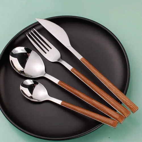 Vista 6 de Juego de cubiertos de madera de 56 piezas para 14 personas con mango de madera de imitación de madera, utensilios de cubiertos de acero inoxidable