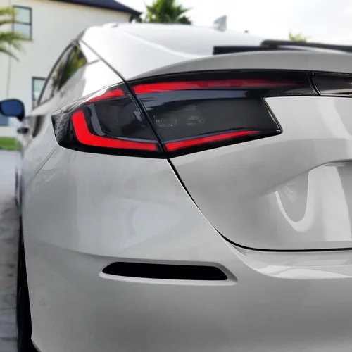 Vista 5 de SlickMod Tinte de humo de vinilo precortado para Honda Civic Hatchback 2022-2023 y reflector (1. luz trasera, 20% humo oscuro)