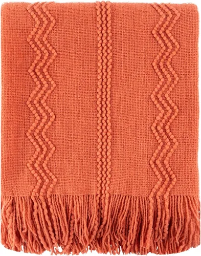 Vista 32 de BATTILO HOME Manta roja decorativa de Navidad para sofá, mantas boho para el pie de la cama, mantas decorativas rojas para sofá y sala de estar, 50
