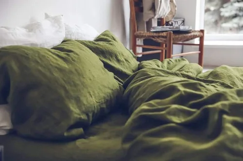 Vista 2 de Juego de funda de edredón de algodón verde musgo con botón, estilo bohemio, funda de edredón y funda de almohada de algodón para niños pequeños